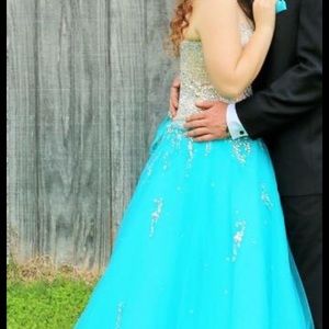 Stunning princess prom dress